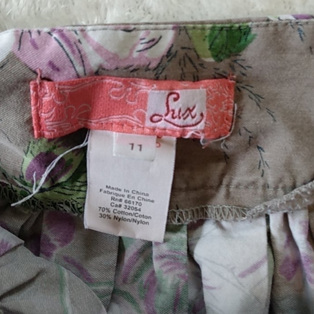 Urban Outfitters Lux Purple Floral Rose Print Skater Skirt Size 11 - Picture 6 of 8